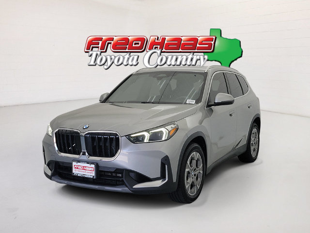 Used 2023 BMW X1 xDrive28i w/ Premium Package AWD/4WD image 1