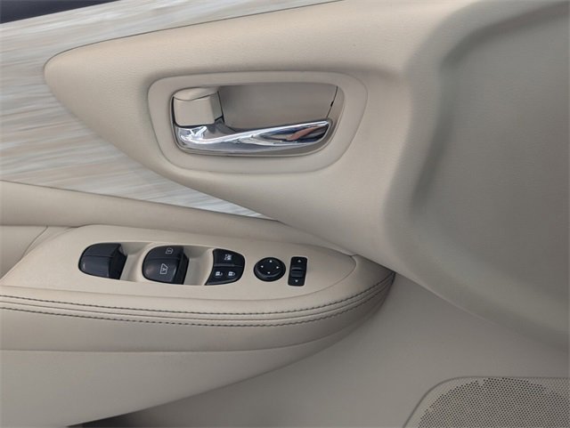 Used 2017 Nissan Murano SV w/ Premium Plus Package image 24