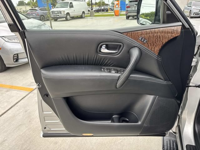 Used 2019 Nissan Armada Platinum RWD image 19