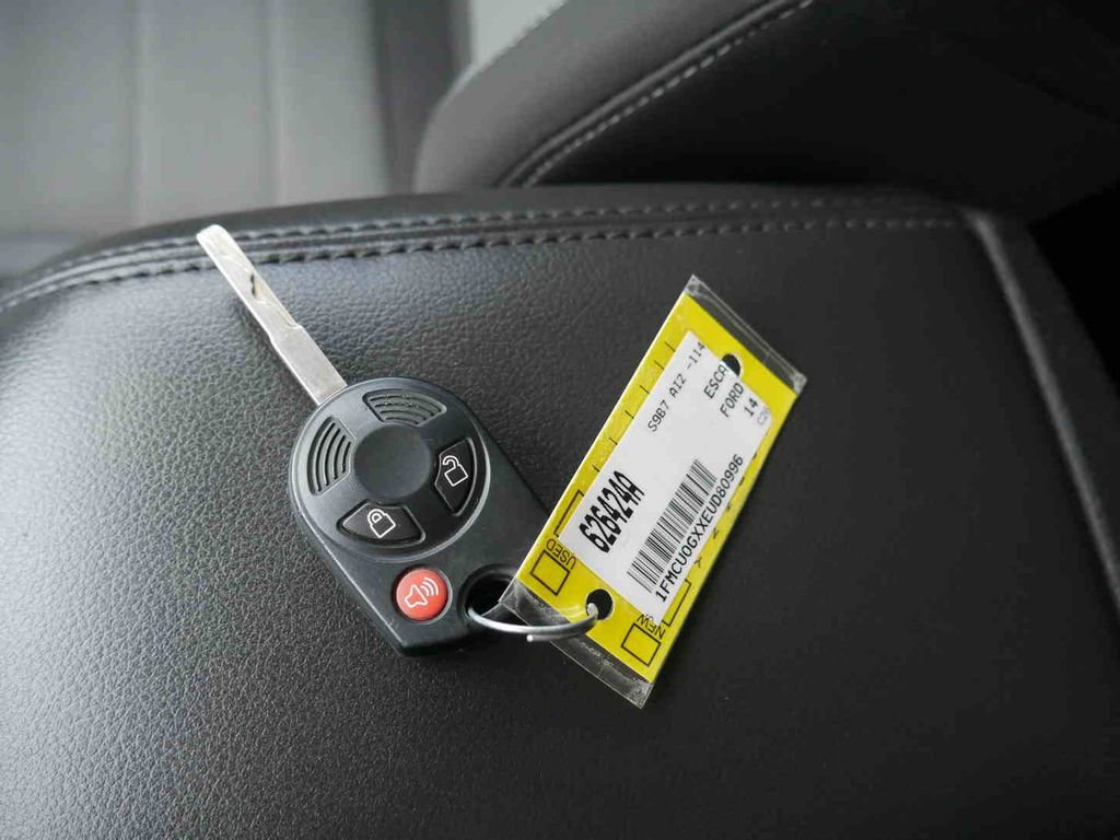 Used 2014 Ford Escape SE w/ Equipment Group 201A image 28