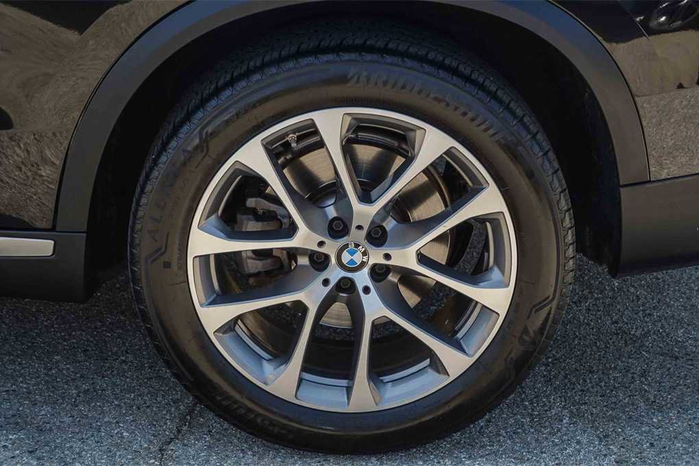 Used 2022 BMW X5 sDrive40i w/ Parking Assistance Package image 11