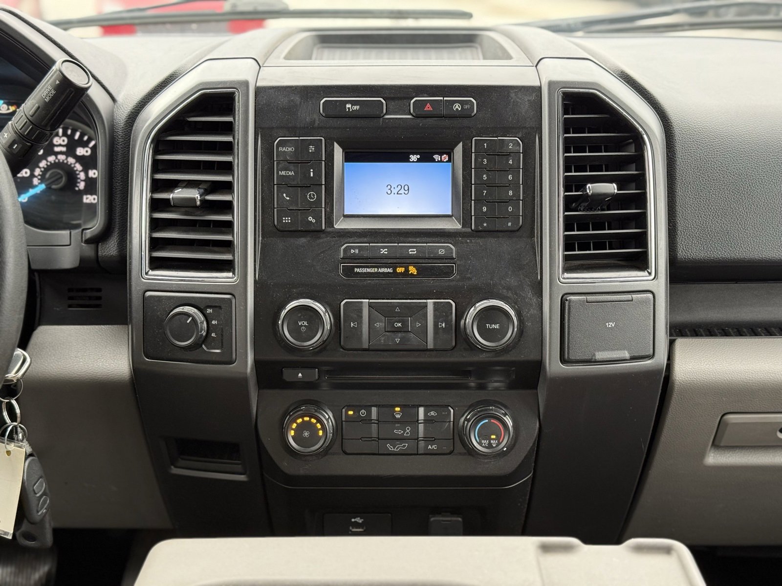 Used 2018 Ford F150 XLT image 15