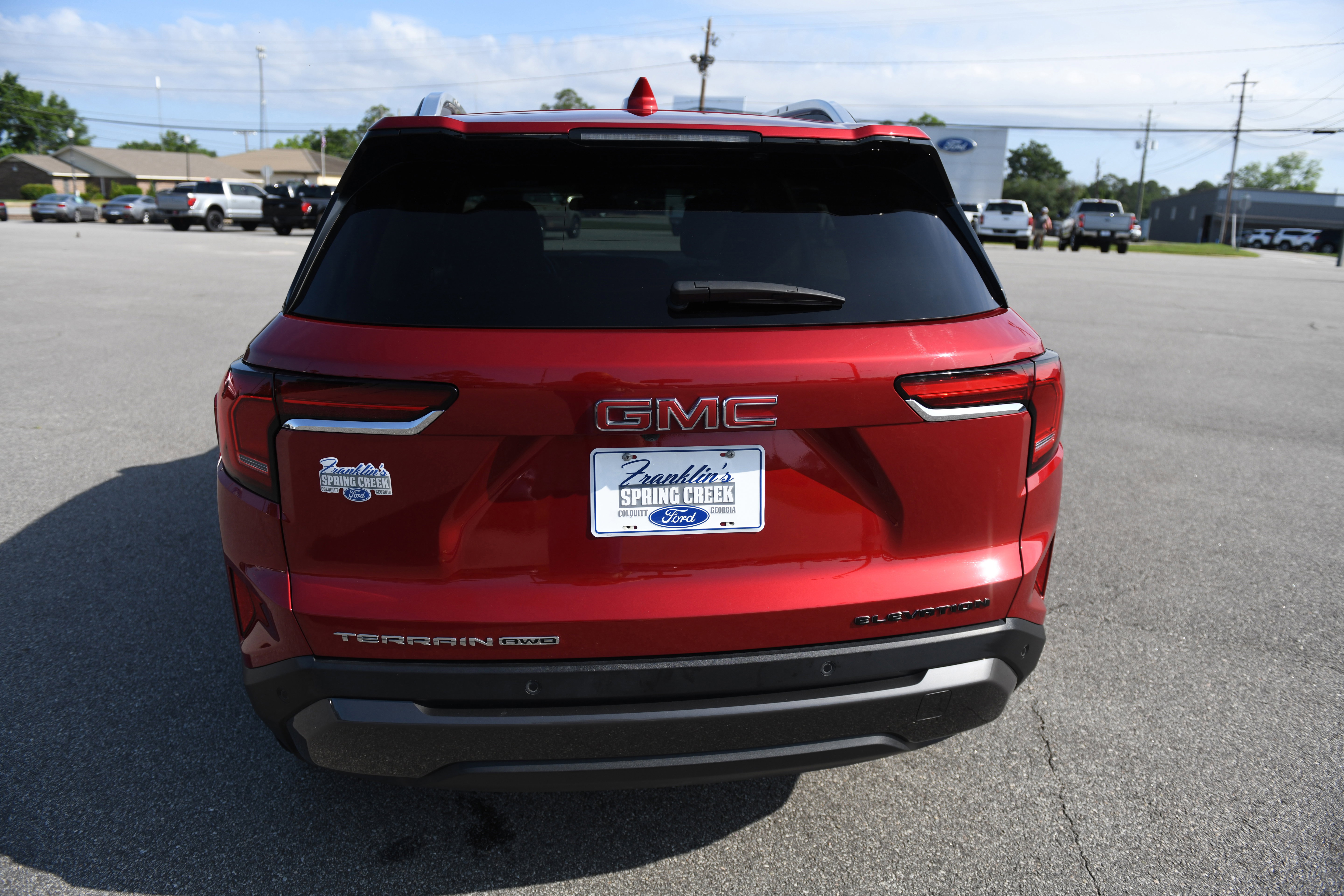 Used 2025 GMC Terrain Elevation w/ Elevation Premium Package AWD/4WD image 8