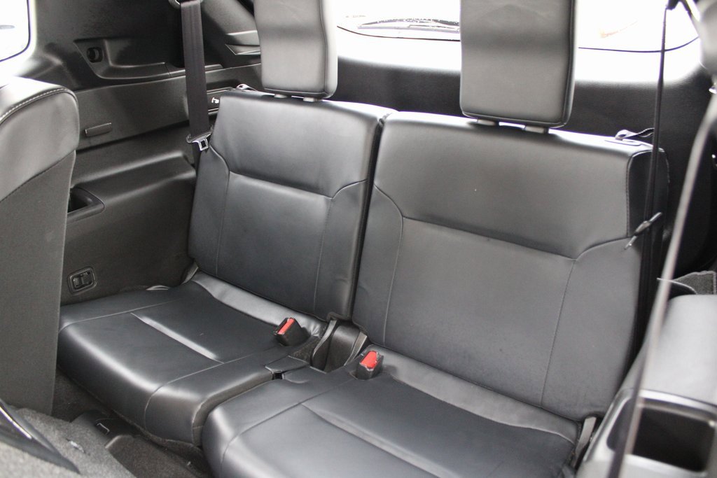 Used 2025 Mitsubishi Outlander SE image 23