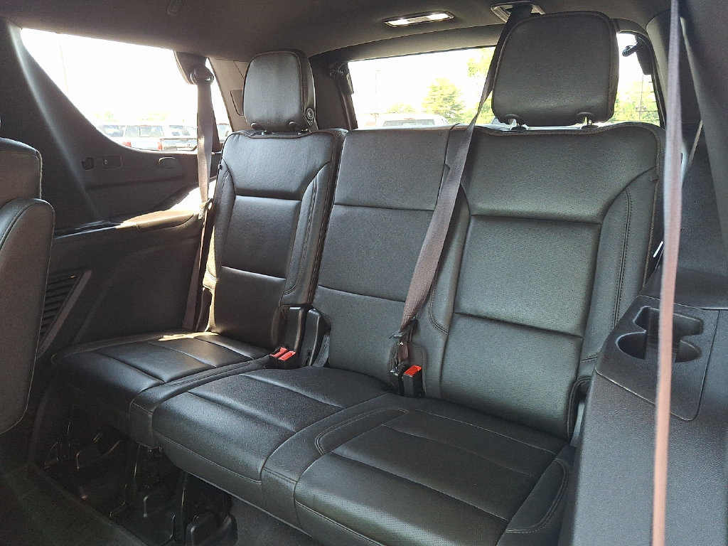 Used 2024 Chevrolet Tahoe High Country w/ Premium Package 2 AWD/4WD image 11