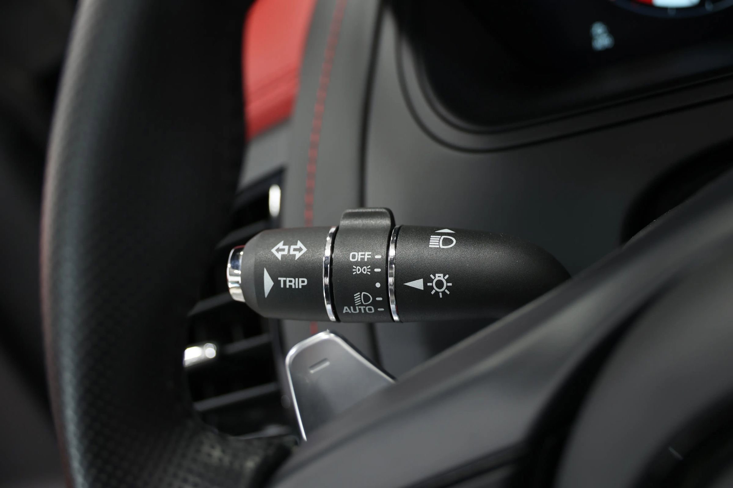 Used 2023 Jaguar F-TYPE R image 22