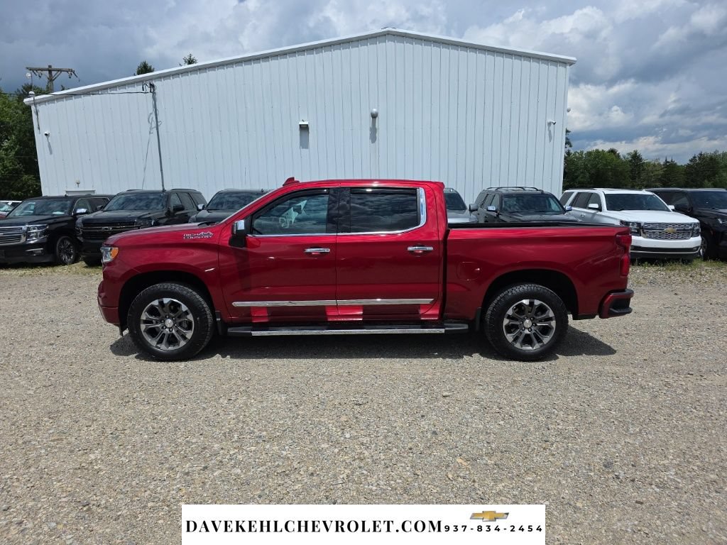 Used 2024 Chevrolet Silverado 1500 High Country w/ Technology Package AWD/4WD image 3