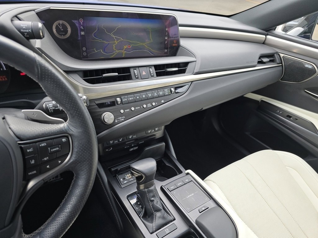 Used 2021 Lexus ES 350 F Sport w/ Special Edition image 33