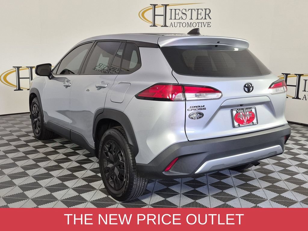Used 2023 Toyota Corolla Cross L FWD image 6