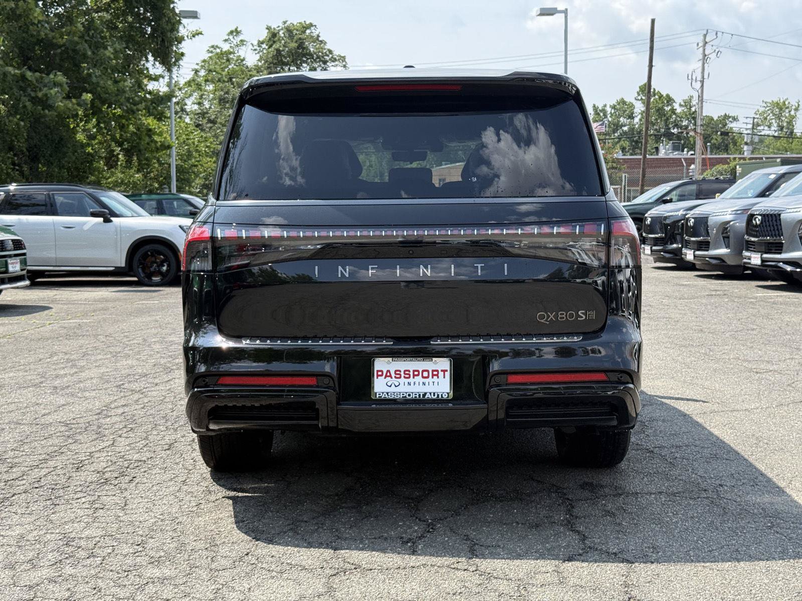 New 2027 INFINITI QX80 Sensory w/ Sport Exterior Package AWD/4WD image 5