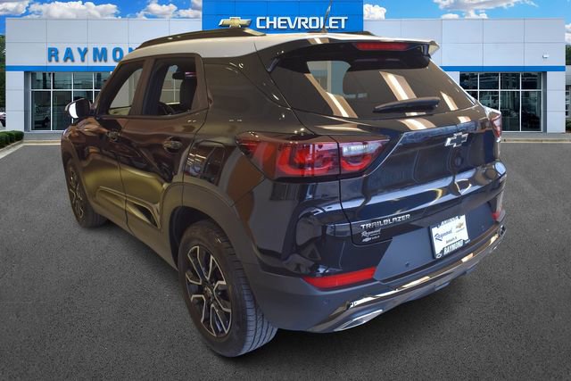 Used 2025 Chevrolet TrailBlazer ACTIV w/ Convenience Package image 6