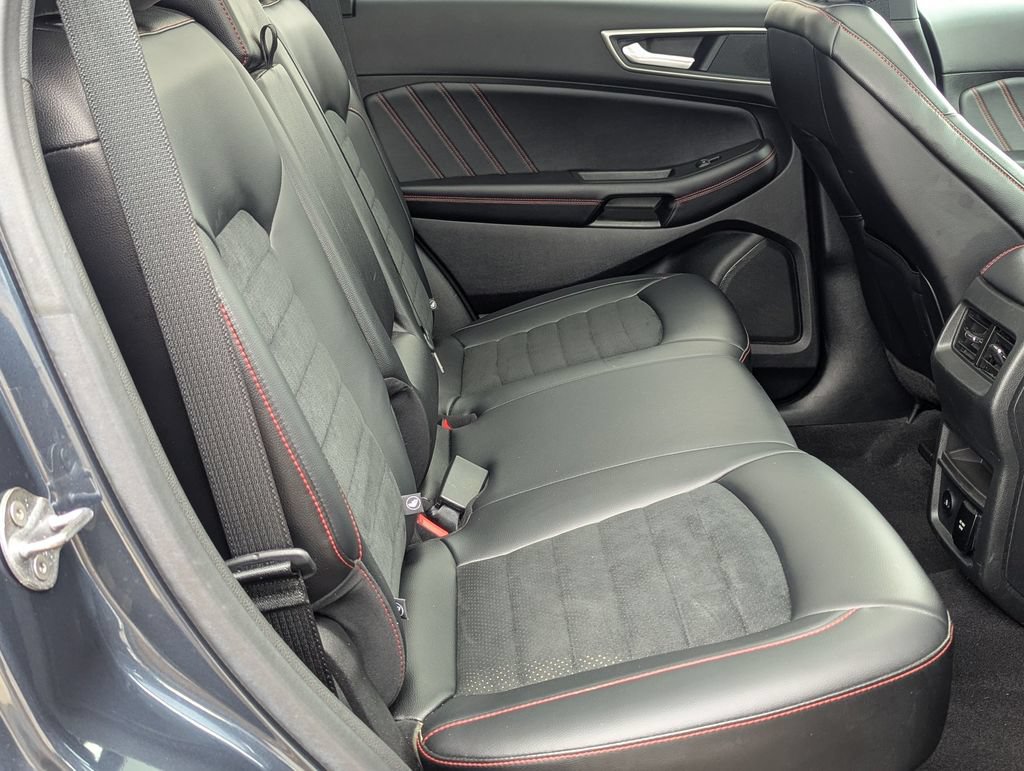 Used 2023 Ford Edge ST-Line AWD/4WD image 25