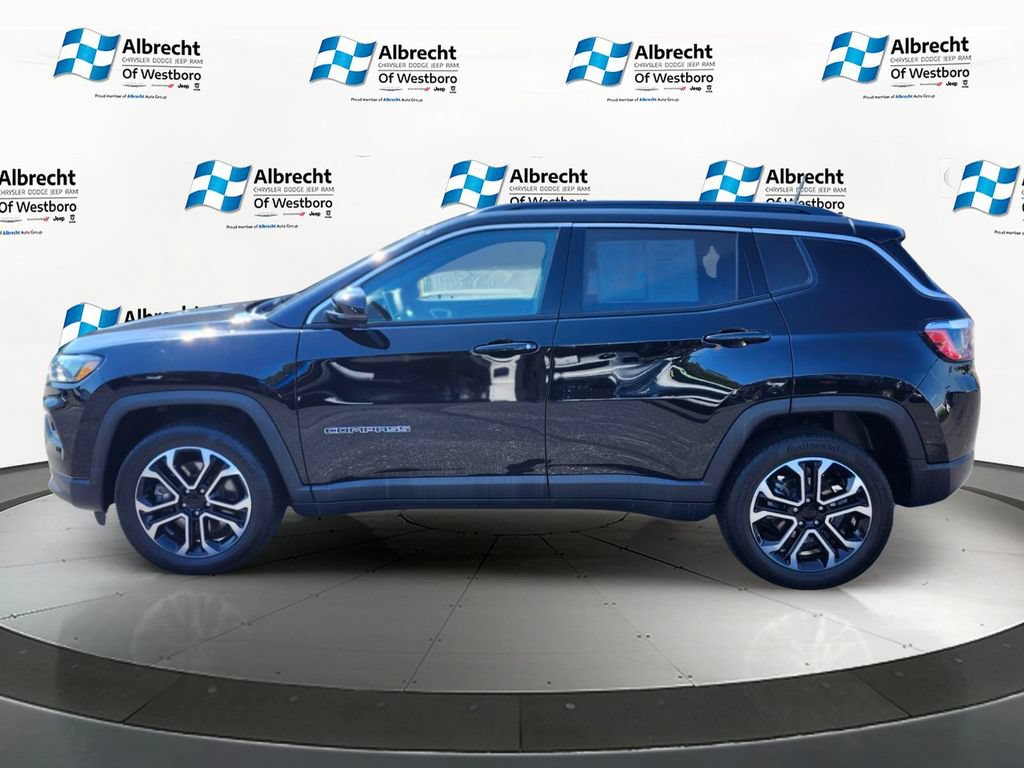 Used 2023 Jeep Compass Limited AWD/4WD image 2