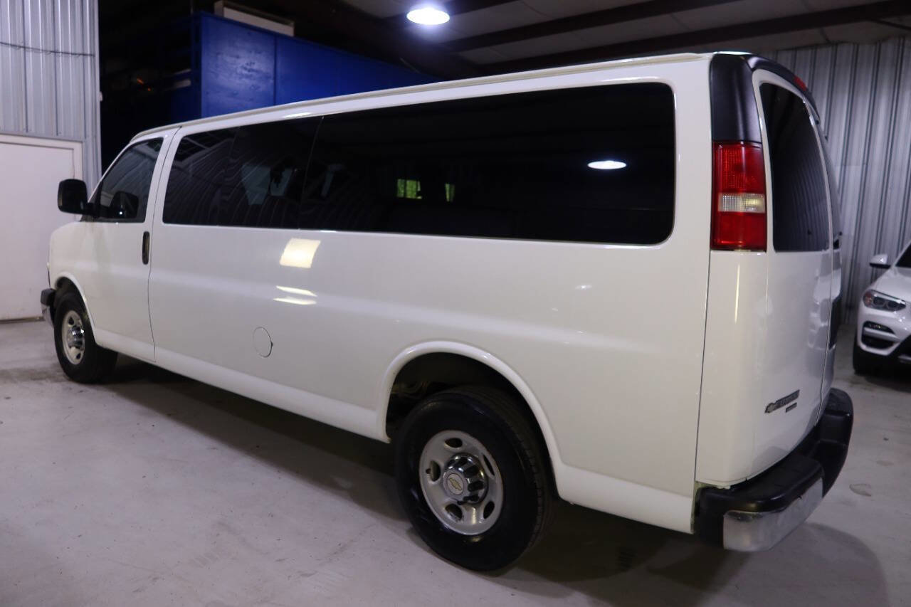 Used 2015 Chevrolet Express 3500 LT w/ LT Preferred Equipment Group image 2