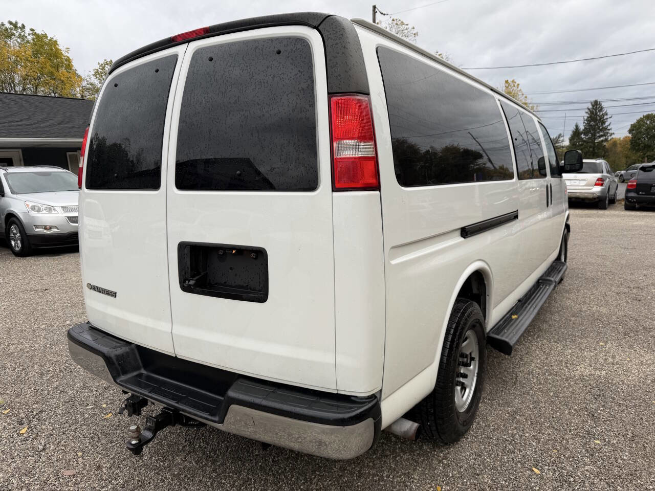 Used 2019 Chevrolet Express 3500 LT w/ LT Preferred Equipment Group image 8