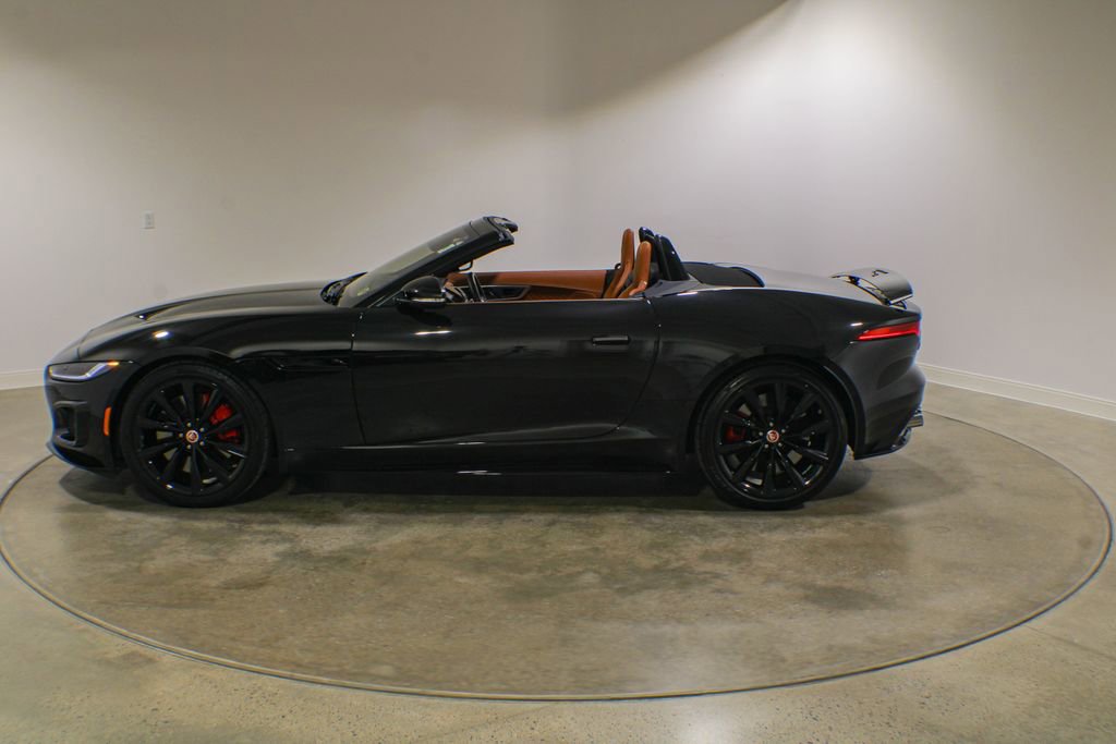 Used 2021 Jaguar F-TYPE R AWD/4WD image 2