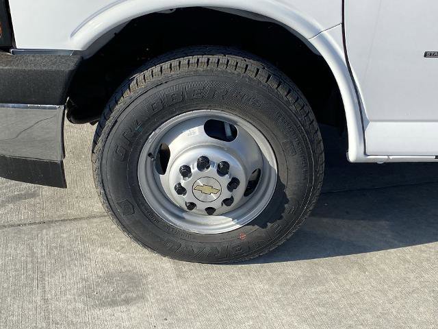 New 2024 Chevrolet Express 3500 w/ Power Convenience Package image 92