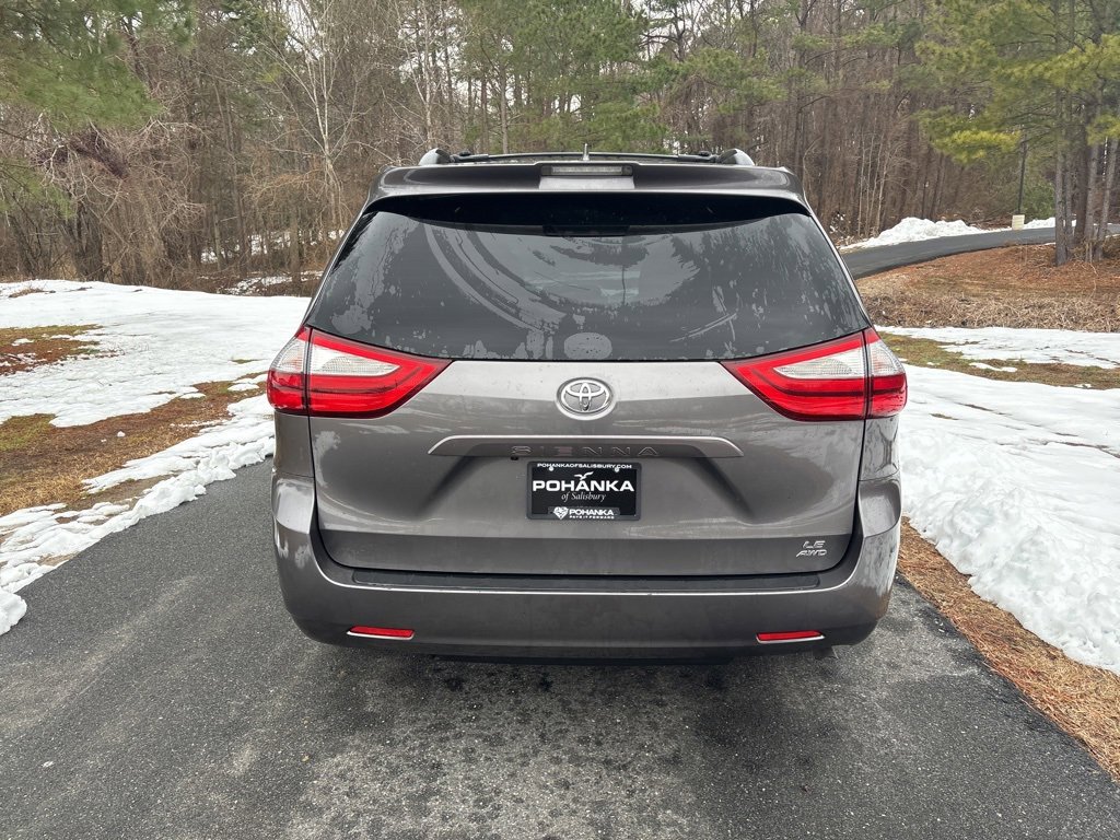 Used 2018 Toyota Sienna LE image 15