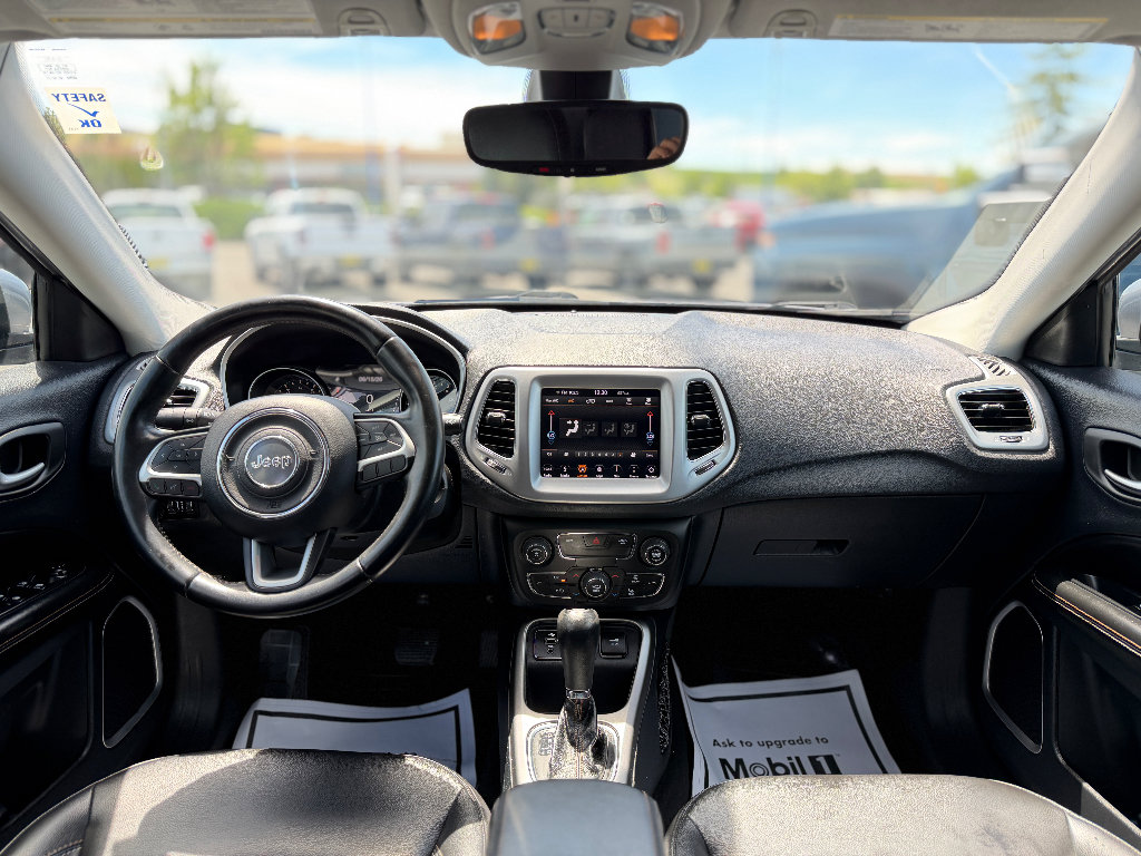 Used 2018 Jeep Compass Latitude w/ Popular Equipment Group FWD image 5