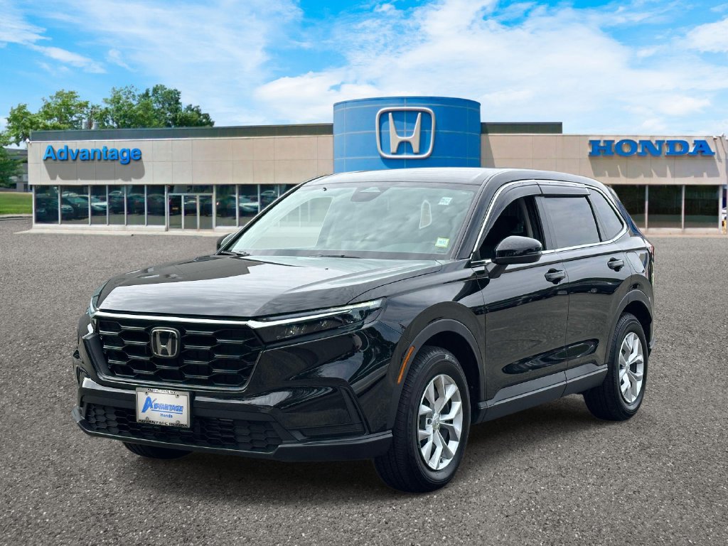 Used 2025 Honda CR-V LX image 2
