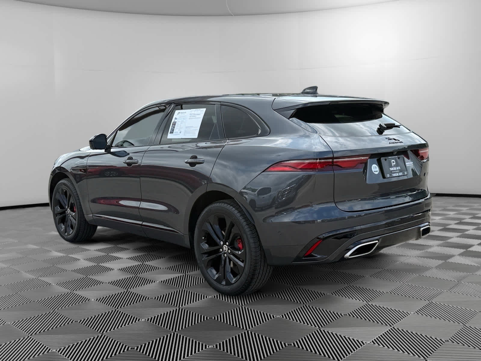 Used 2026 Jaguar F-PACE R-Dynamic S AWD/4WD image 3