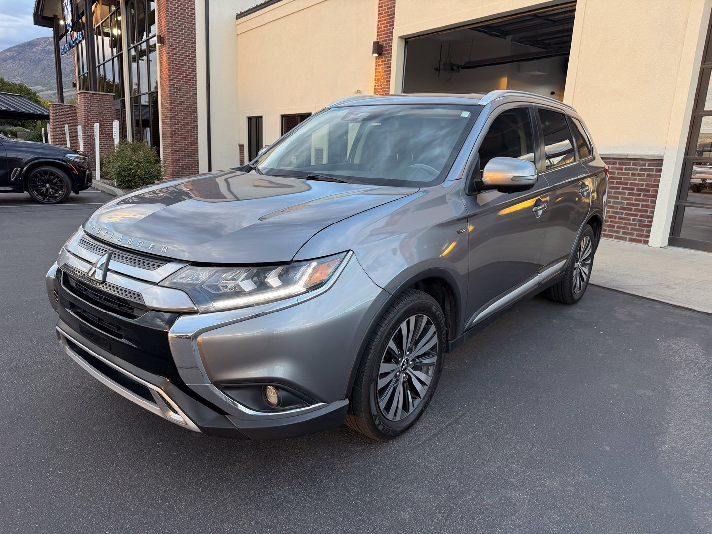 Used 2019 Mitsubishi Outlander GT AWD/4WD image 4