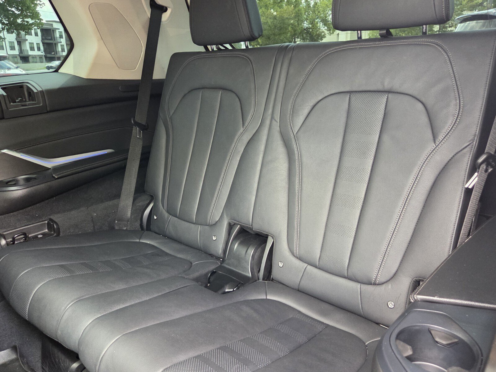 Used 2021 BMW X7 xDrive40i w/ Premium Package AWD/4WD image 11