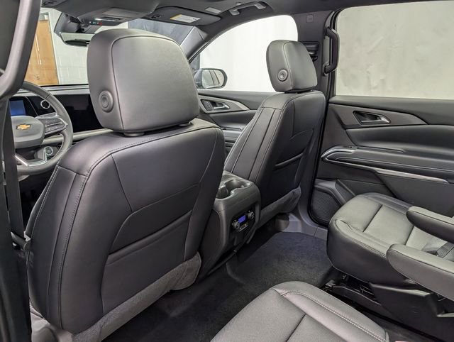 New 2026 Chevrolet Traverse LT image 14