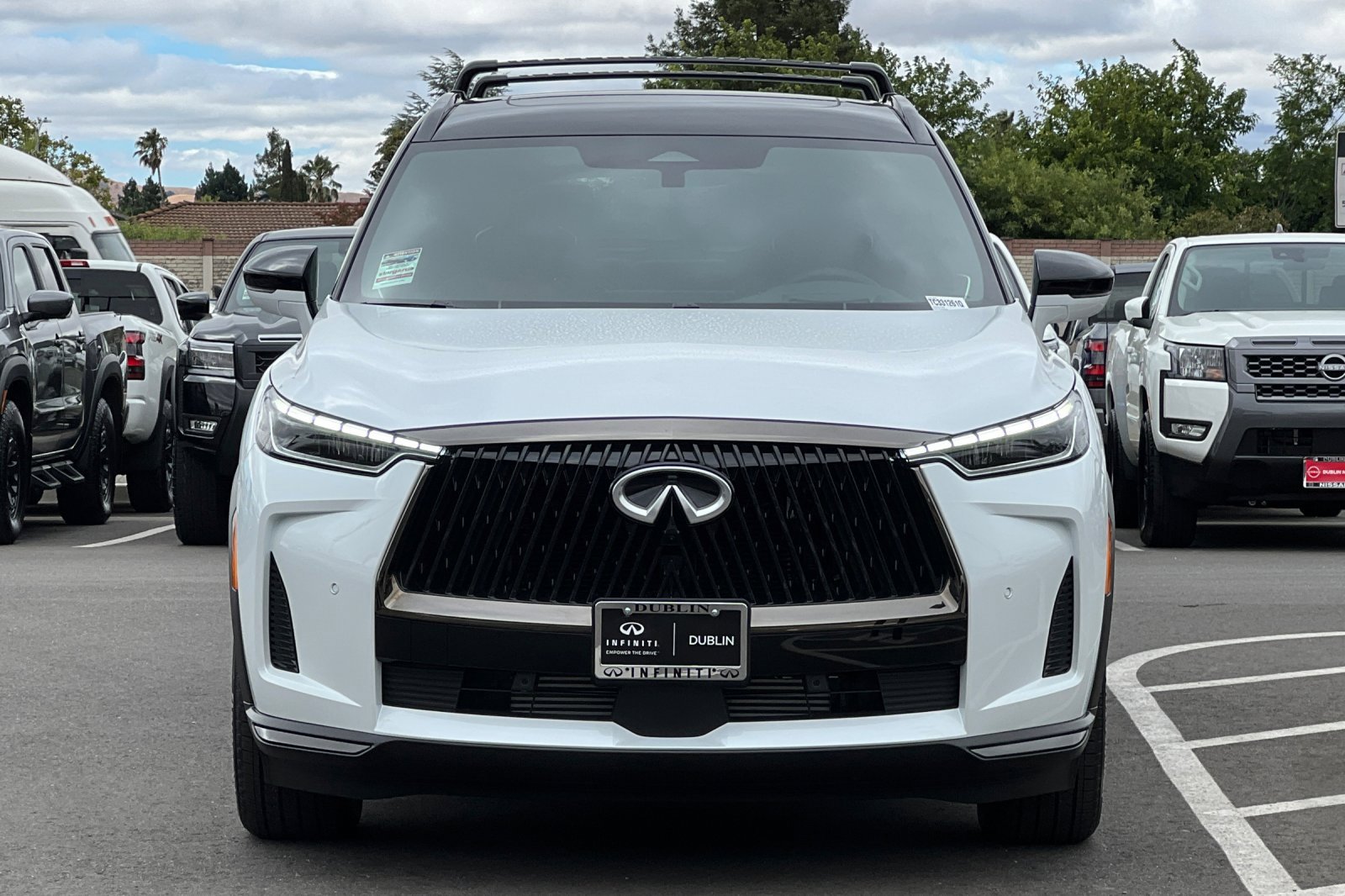 New 2026 INFINITI QX60 Autograph w/ Dark Cargo Package image 8