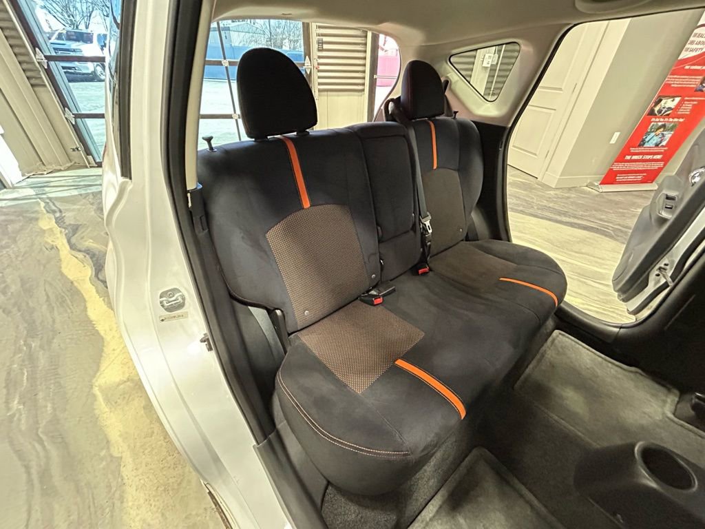 Used 2015 Nissan Versa Note SR w/ SR Convenience Package image 6