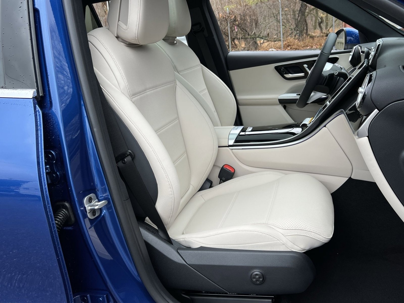 New 2026 Mercedes-Benz GLC 300 4MATIC image 26