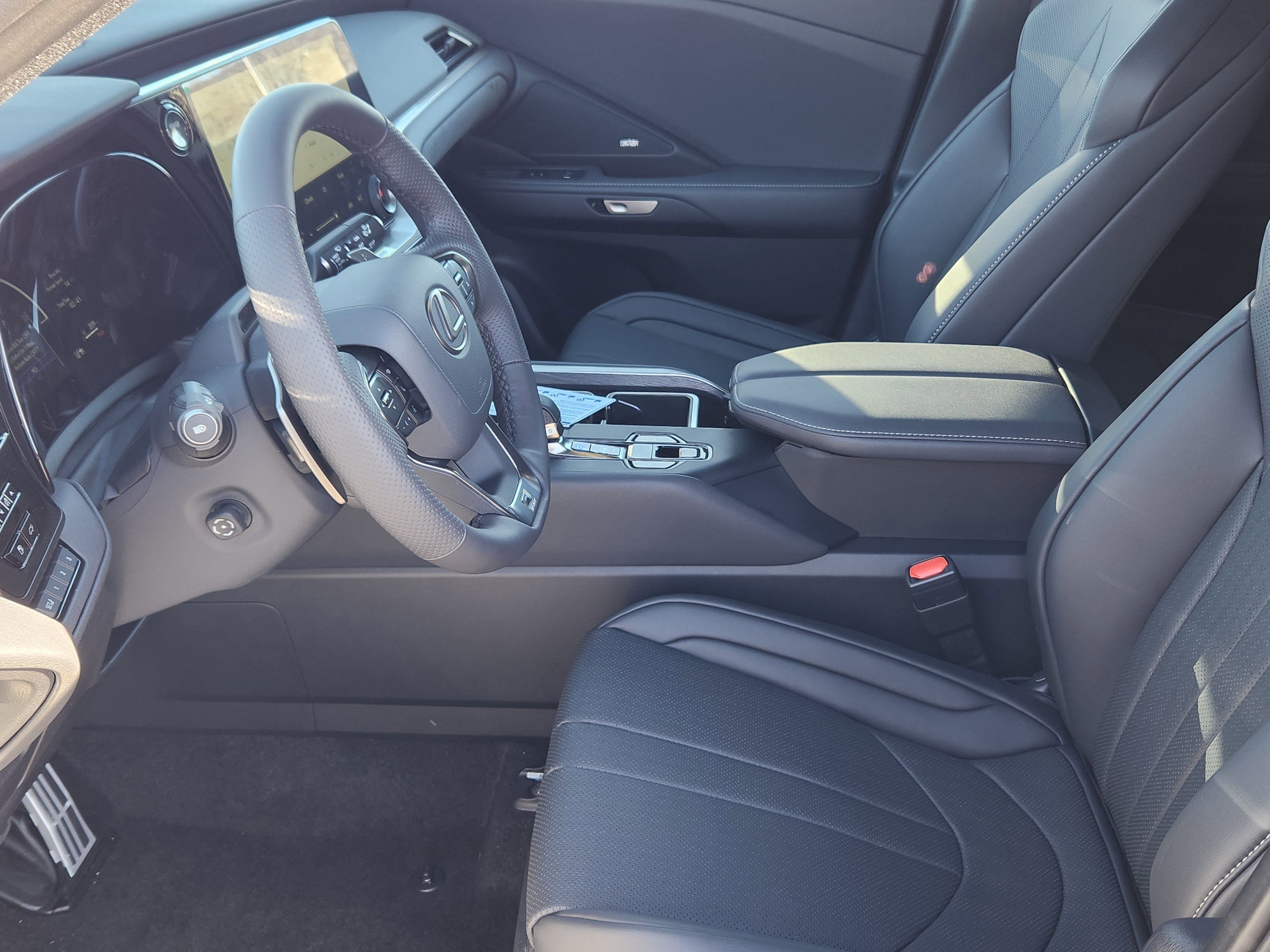 New 2026 Lexus TX 500h AWD image 19