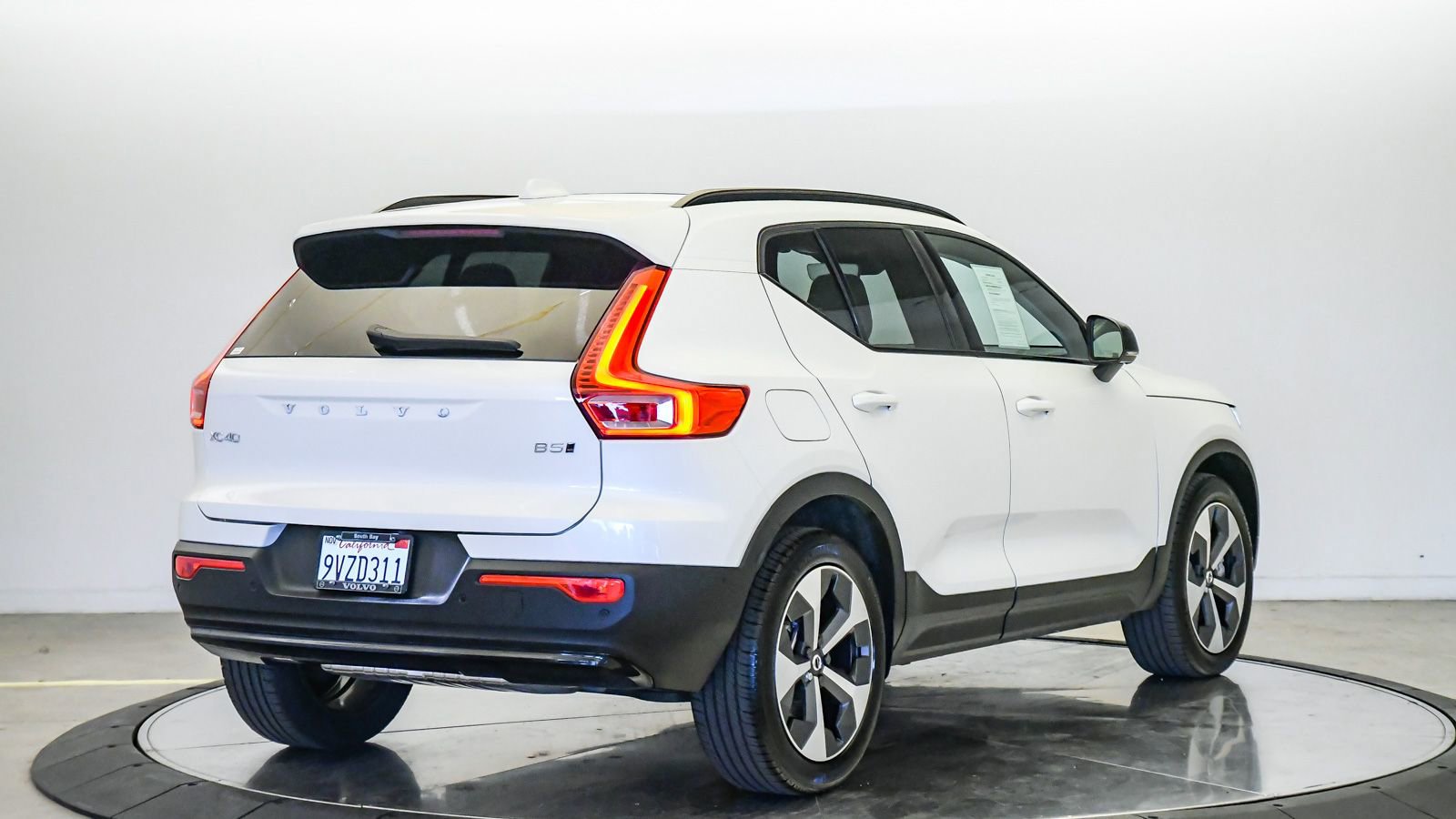 Certified 2026 Volvo XC40 B5 Plus w/ Protection Package Premier AWD/4WD image 5