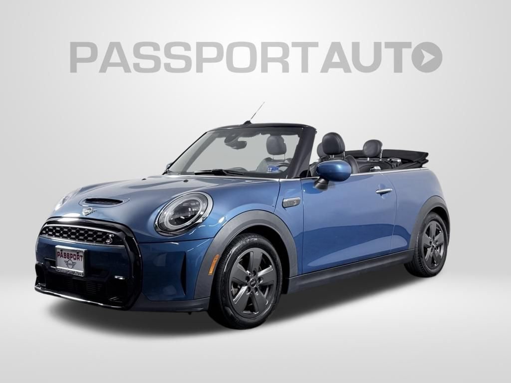 Used 2022 MINI Cooper S FWD image 1