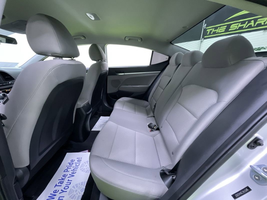 Used 2019 Hyundai Elantra SE image 25