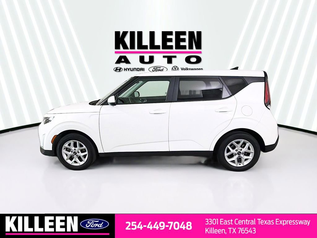 Used 2024 Kia Soul LX w/ Option Group 015 image 4