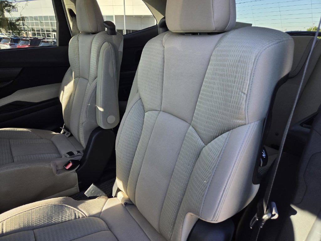 Certified 2025 Subaru Ascent Premium AWD/4WD image 13