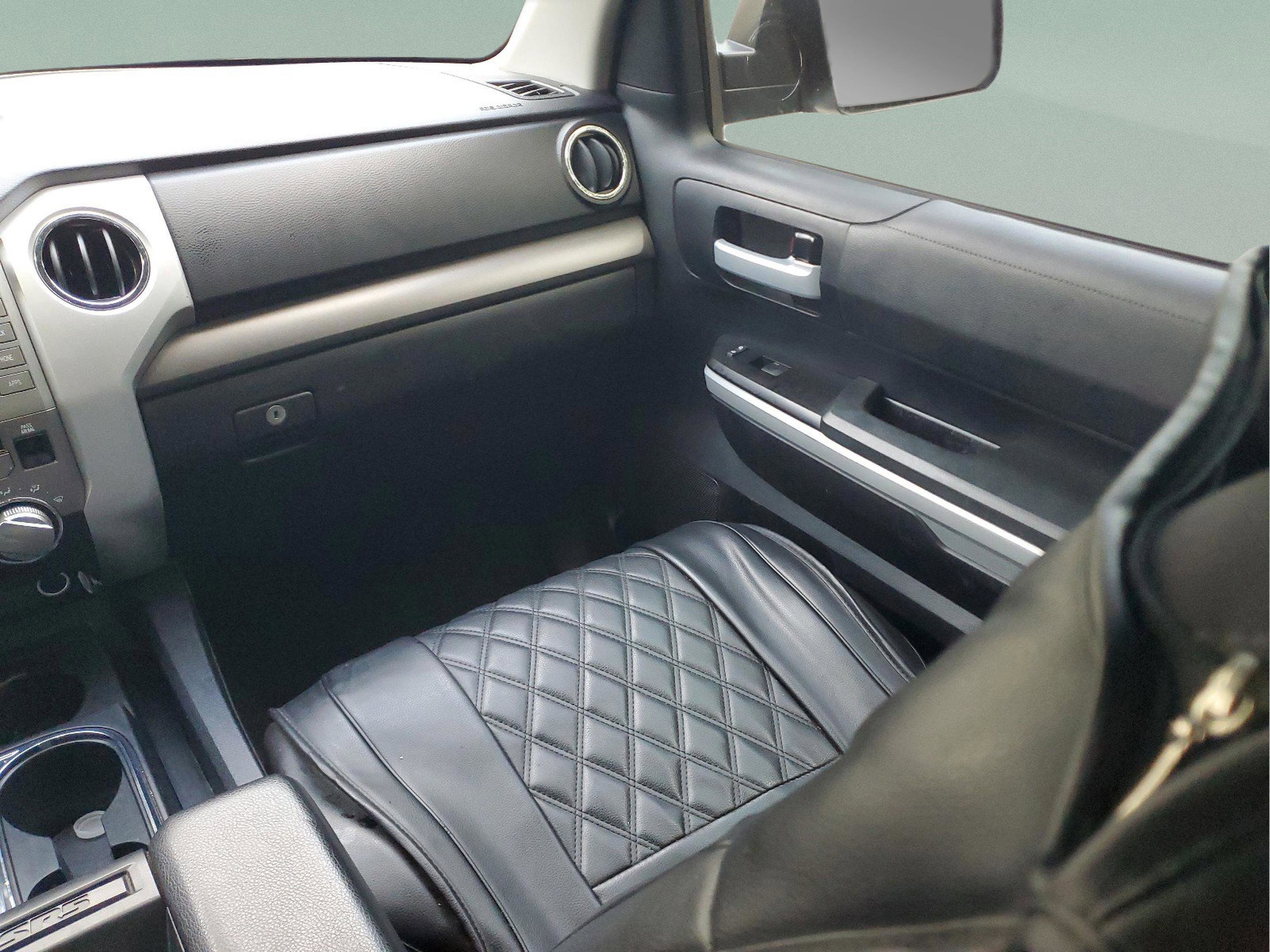 Used 2020 Toyota Tundra SR5 w/ SR5 Upgrade Package image 14