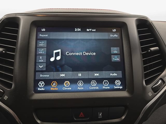Used 2022 Jeep Cherokee Trailhawk w/ Comfort/Convenience Group AWD/4WD image 22