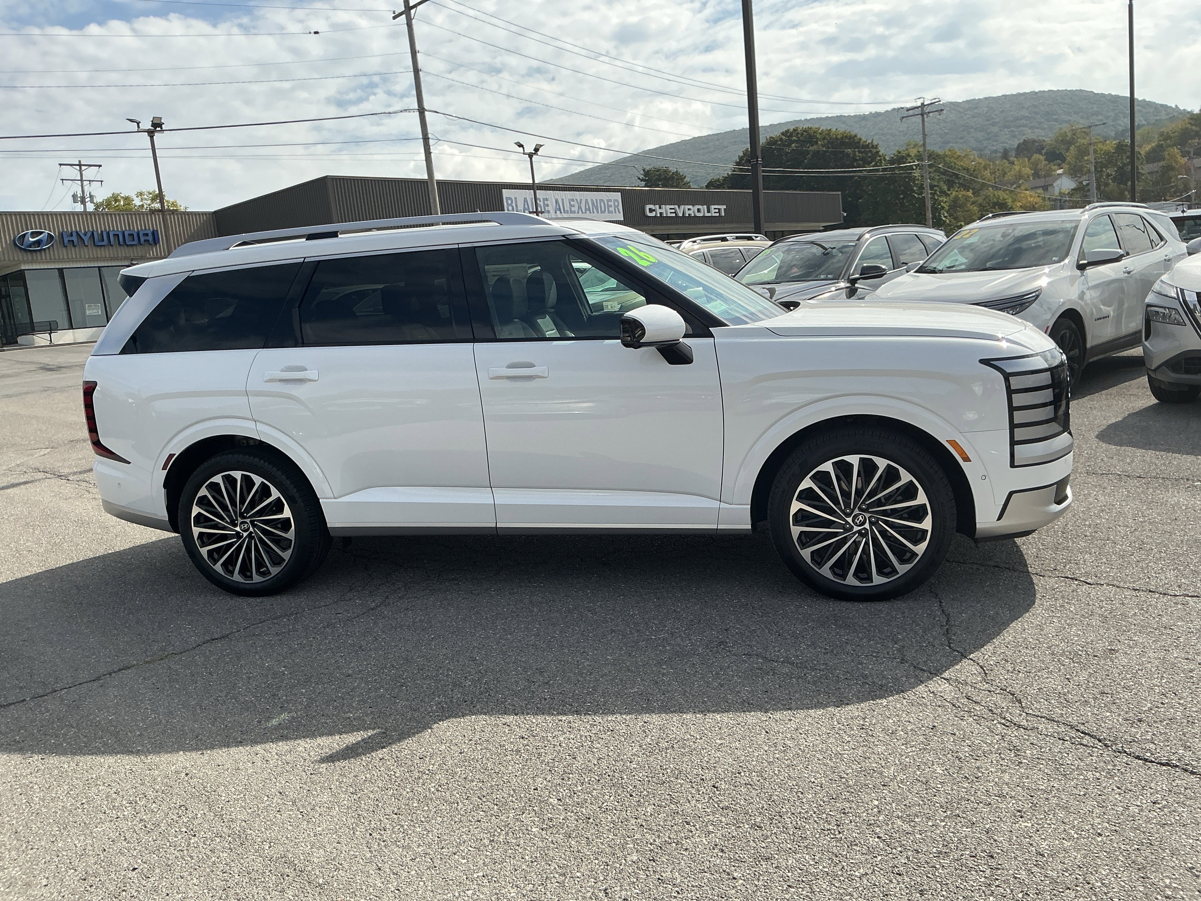 New 2026 Hyundai Palisade Calligraphy image 2