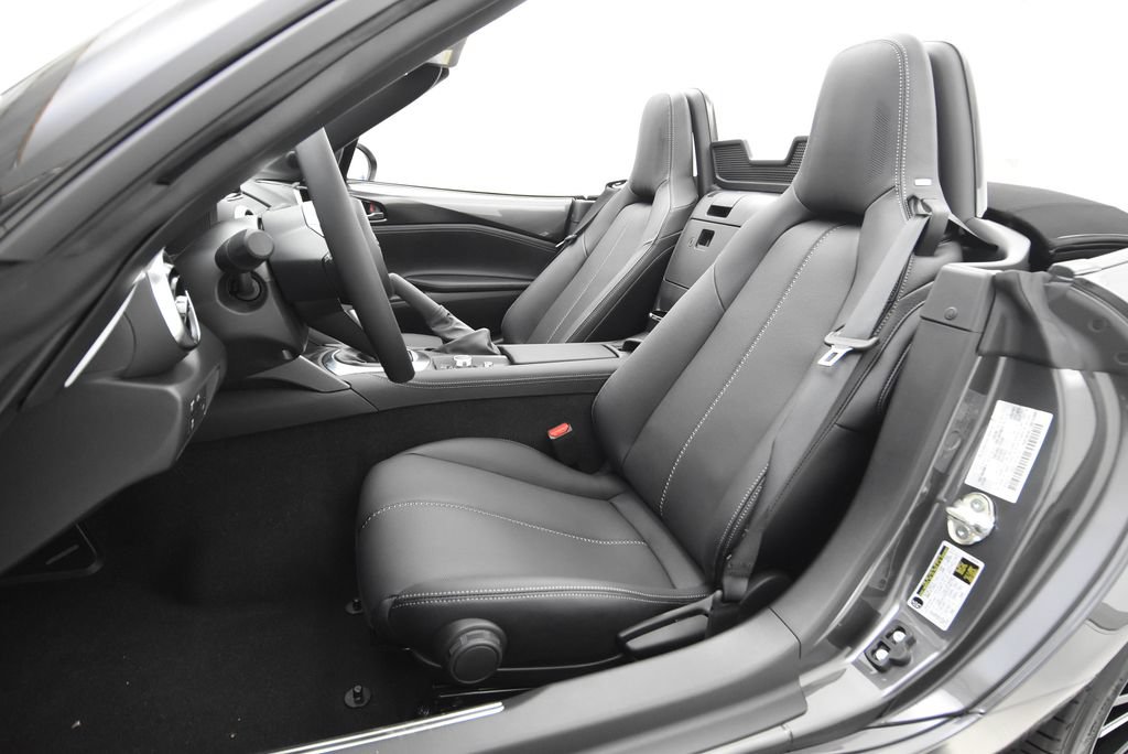 New 2026 MAZDA MX-5 Miata Grand Touring w/ Weather Package RWD image 25