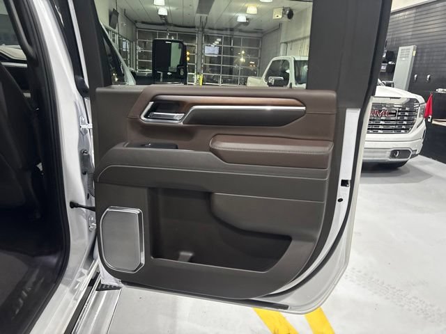 Used 2024 GMC Sierra 3500 Denali w/ Denali Reserve Package AWD/4WD image 34