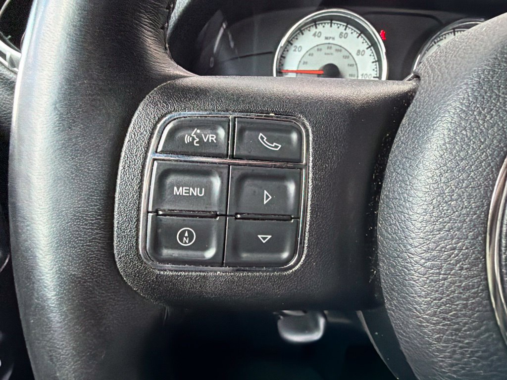 Used 2016 Jeep Wrangler Unlimited Rubicon w/ Connectivity Group AWD/4WD image 35