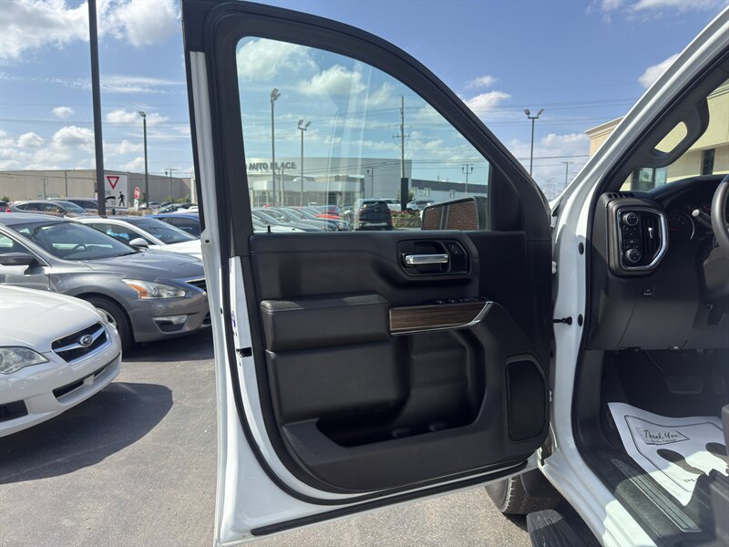 Used 2022 Chevrolet Silverado 2500 LT AWD/4WD image 13