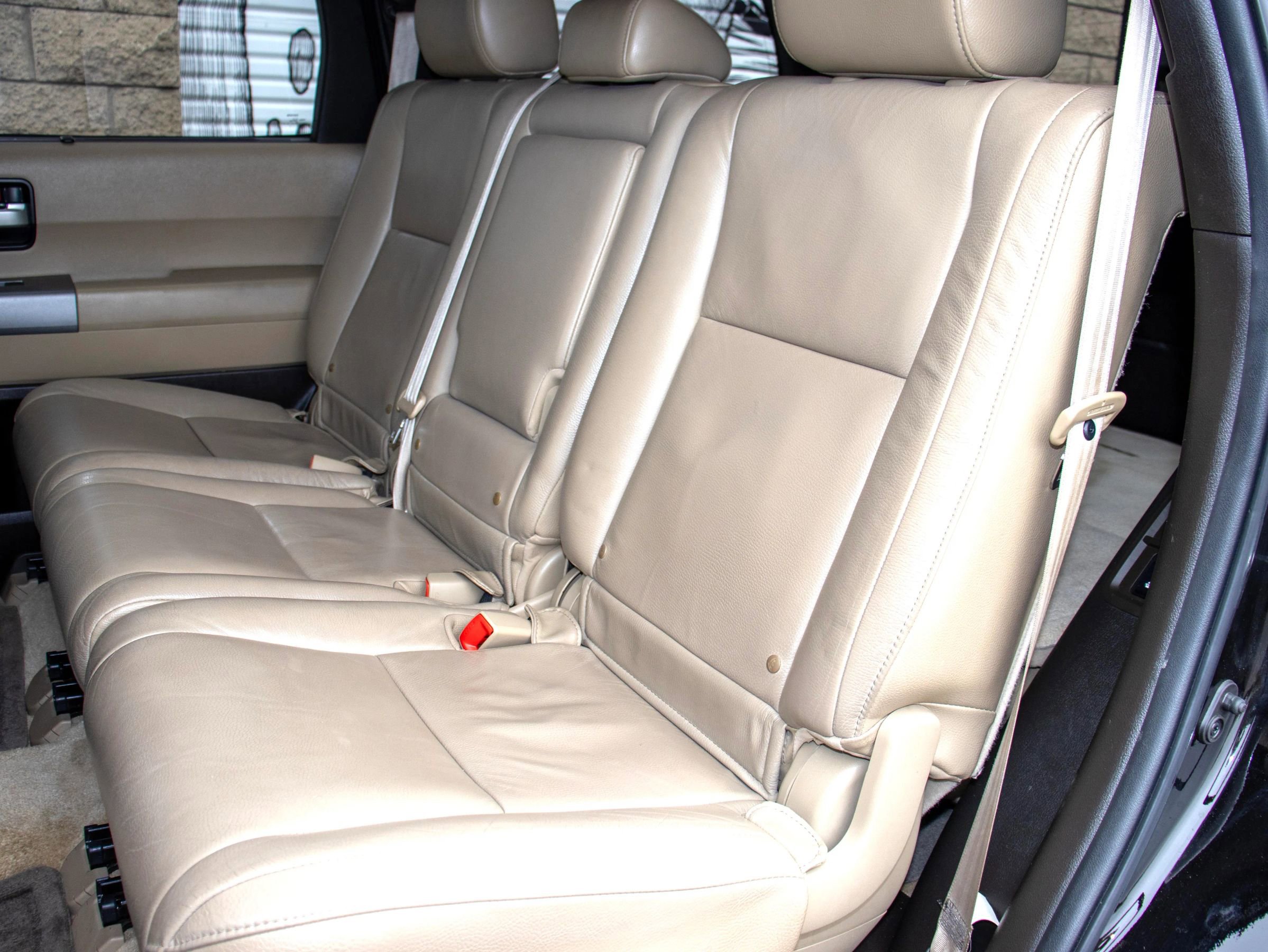 Used 2010 Toyota Sequoia Limited image 14