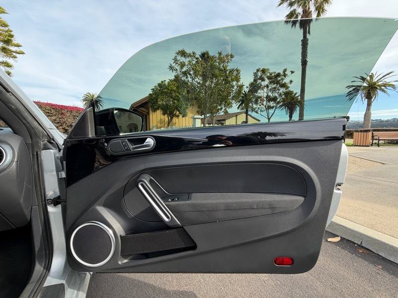 Used 2012 Volkswagen Beetle 2.0T FWD image 29