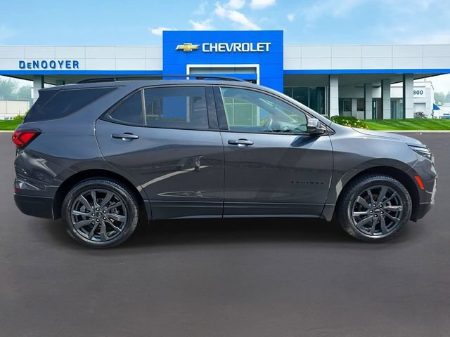 Used 2023 Chevrolet Equinox RS w/ RS Leather Package AWD/4WD image 6