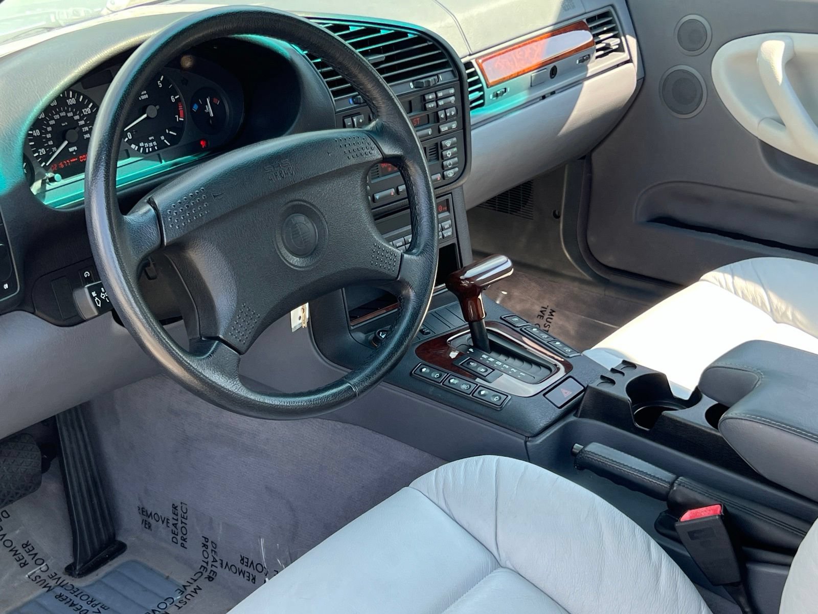 Used 1996 BMW 328i Convertible RWD image 4