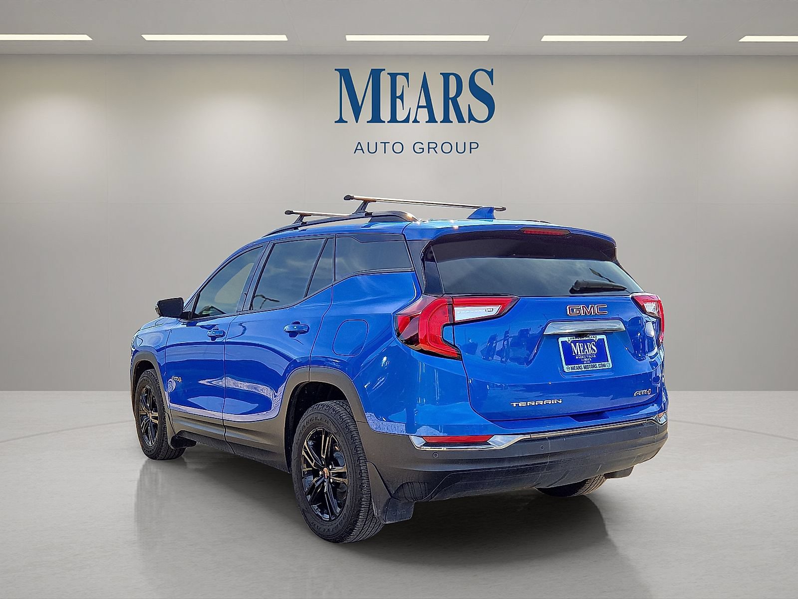 Used 2024 GMC Terrain AT4 w/ Tech Package AWD/4WD image 3