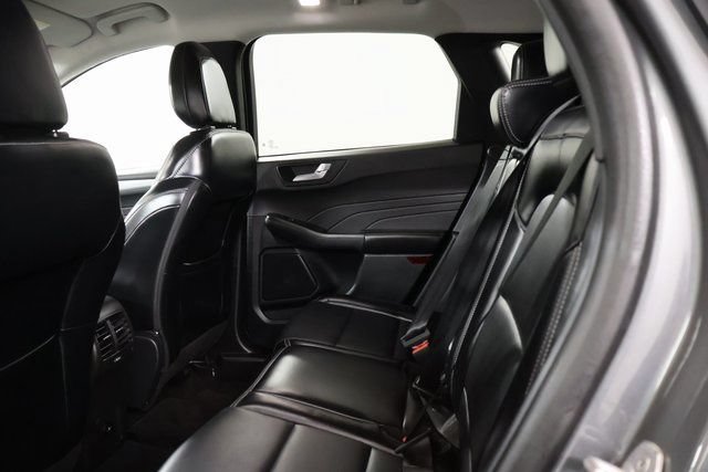 Used 2025 Ford Escape Platinum AWD/4WD image 28